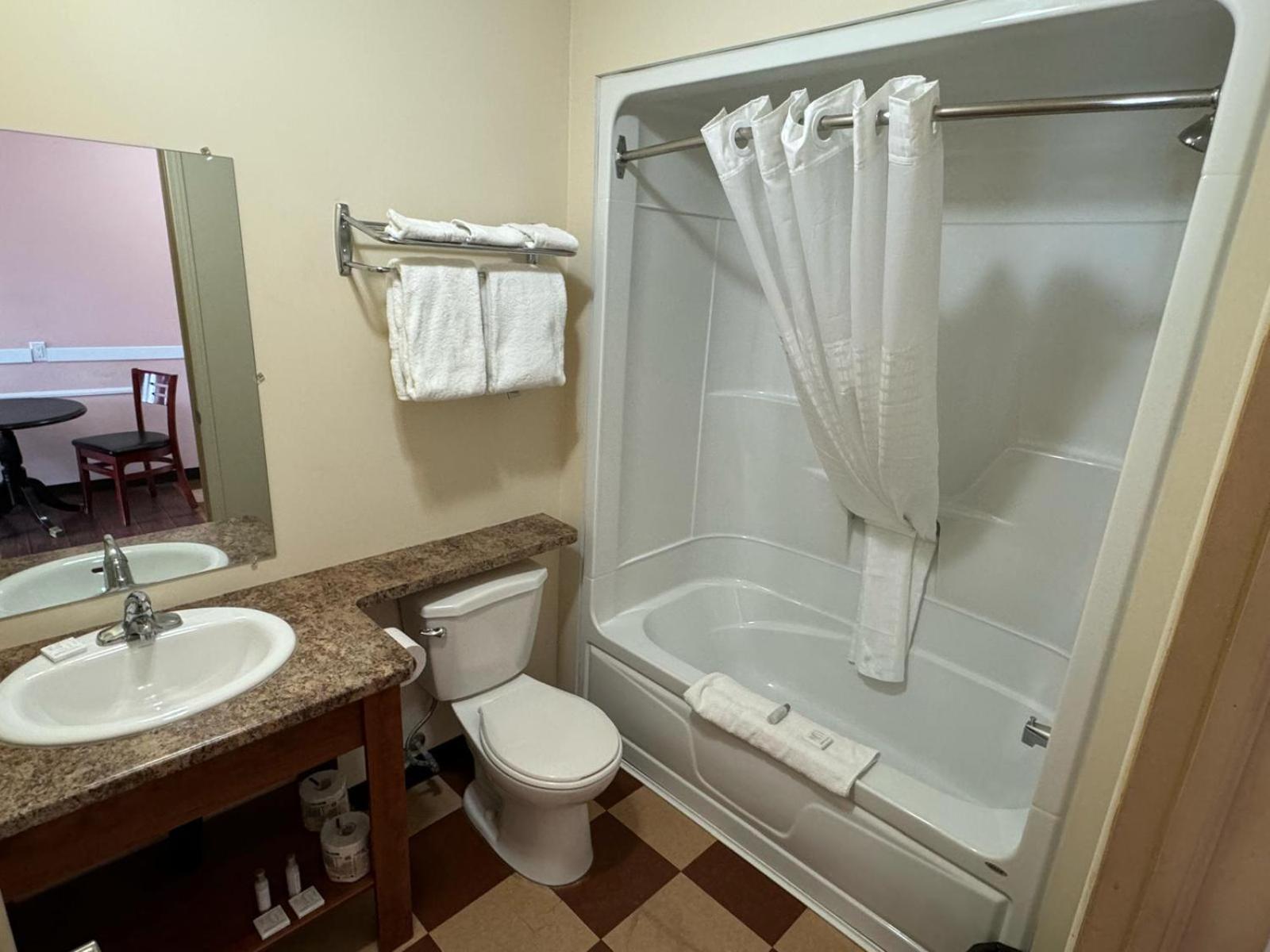 ธริฟต์ลอดจ์ คอกเครน เซาท์ Hotel Cochrane ภายนอก รูปภาพ